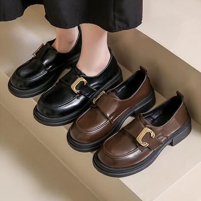 Британские женские мокасины с металлической пряжкой на широком каблуке и платформе из мягкой подошвы, тонкие кожаные туфли для женщин, повседневная обувь, элегантные мокасины на низком каблуке