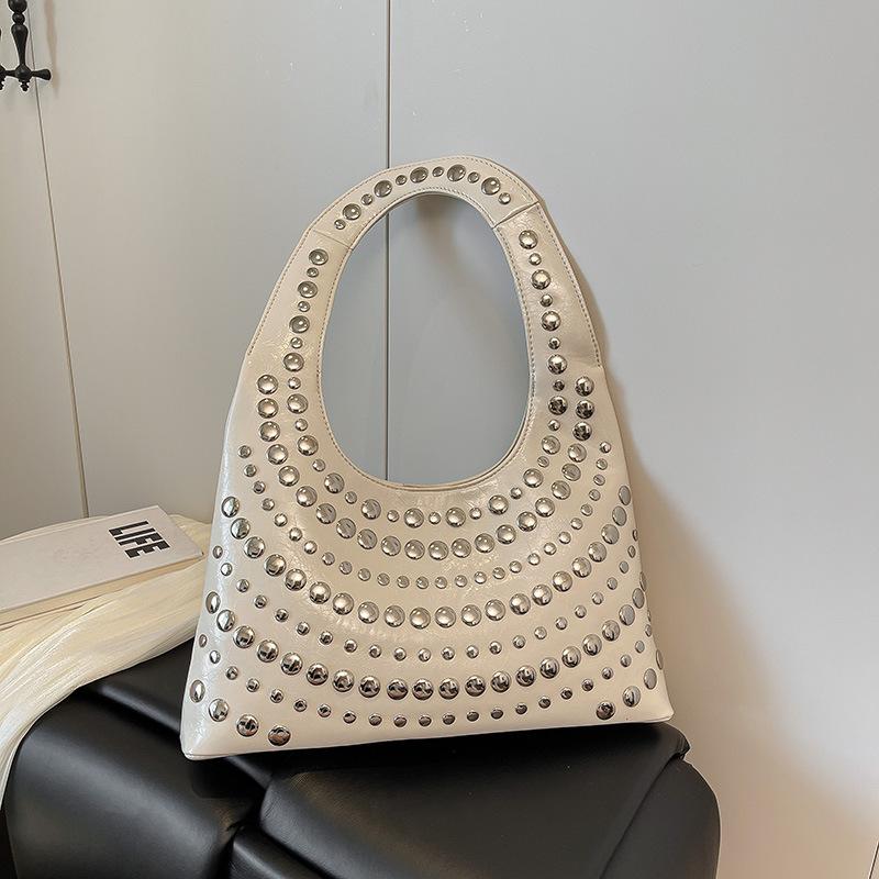 2025 European and American Rivet Handbag One Shoulder Niche Design Large Capacity Women's Armpit Bag Pure Vintage Women's Bag