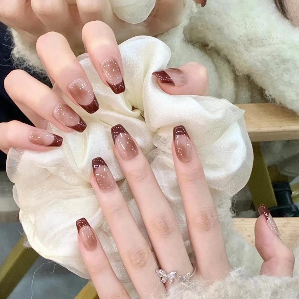 Pure Hand-made Phototherapy Nail Art Lava Chocolate Wearing Nail Finished Product Reused Nail Art Patch To Show Whiteness