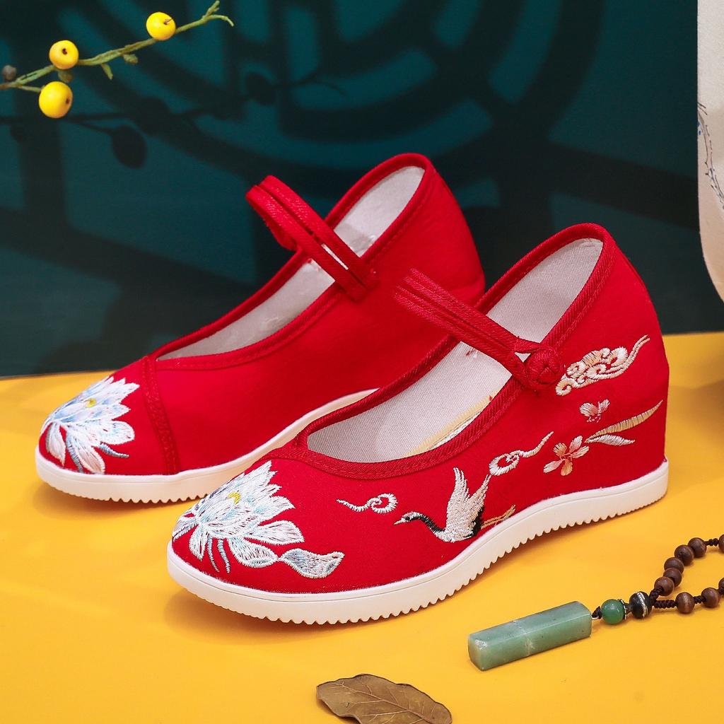 Crane, New Inner Height Increase, Old Beijing Cloth Shoes for Women with Hanfu Shoes, High Heels and Platform Embroidered Shoes