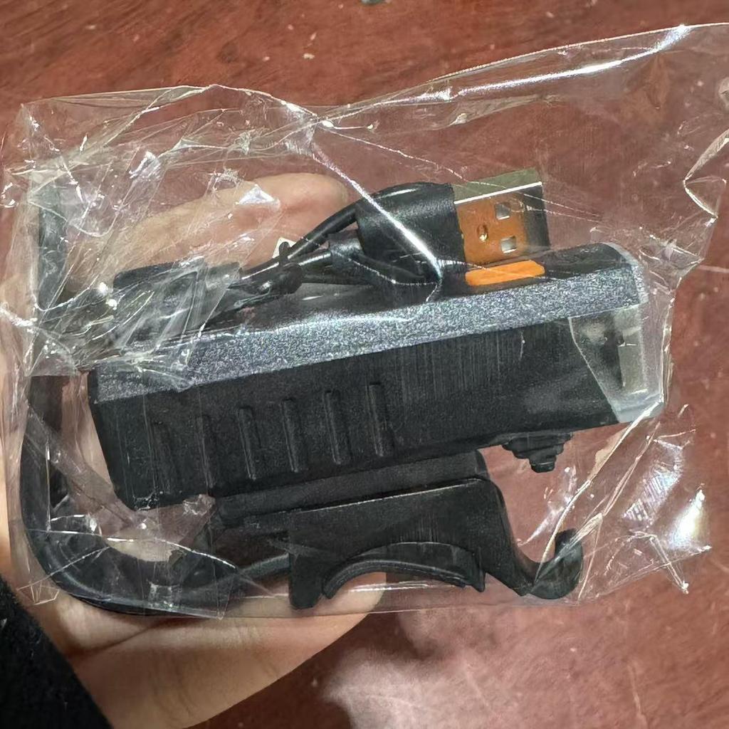 Супер яркий передний фонарь с USB-зарядкой для ночных катаний на горных велосипедах