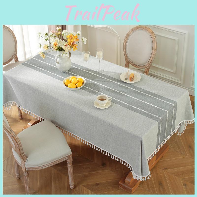 Элегантная скатерть в стиле Инс в полоску серого и коричневого цвета для современного декора столовой