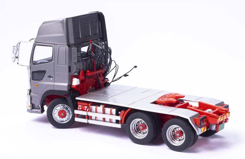 Platz X Kencraft Scale Hino Profia SS 6x4 High Roof Light Gunmetallic Current Model Painted Diecast Model KK1300SSGM 1/50