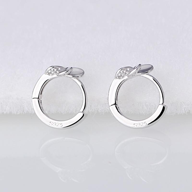 Womens Korean Fashion Elegant Anti-allergy 925 Silver Plated Mini Cute Simple Five-leaf Flower Earrings Female Ear Jewelry Vintage Earrings Gifts