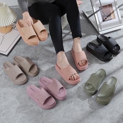 Тапочки на платформе. Женская пляжная обувь. Женские тапочки.