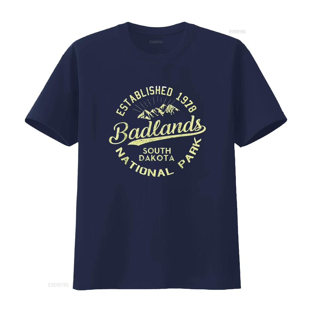 Badlands National Park Hiking Retro Vintage South Dakota T Shirt vintage Washed Stretched Stylish Comfortable designer clothes