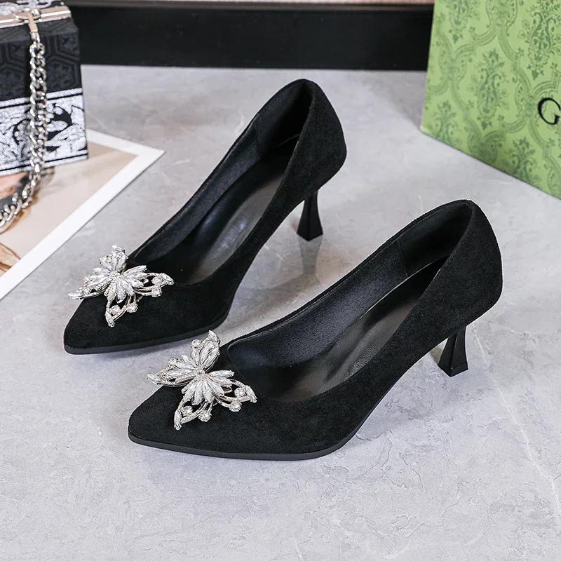 Модные однотонные простые черные туфли на каблуках для женщин 2024 года, сексуальные туфли с острым носком, роскошные свадебные туфли со стразами и бабочками для невесты
