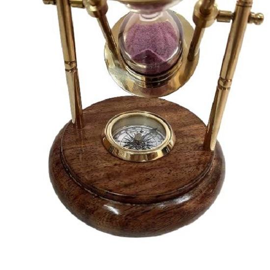 Латунные песочные часы Деревянная основа с компасом Морской стиль, Подвесные песочные часы 2 минуты Песочные часы Розовый песок Лучшее для подарка Домашний и офисный декор