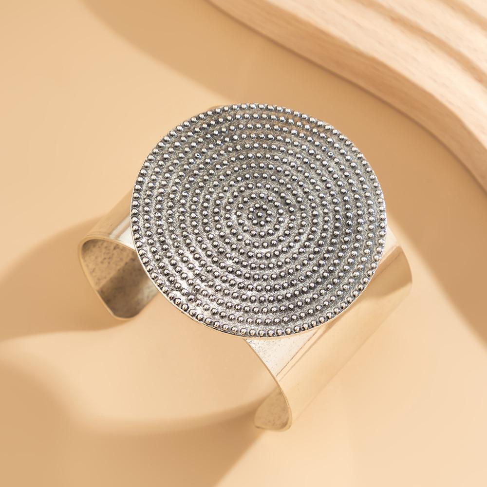 Простота ожерелье с металлической нитью Темпераментное ожерелье Новый большой круглый кулон в маске с воротником