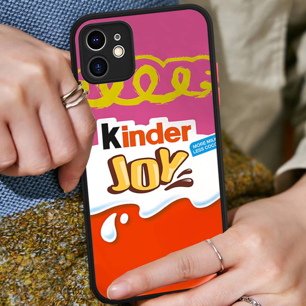 Милый логотип Киндер Сюрприз для iPhone 16 15 14 13 12 11 Pro Max X XS MAX Plus Прозрачный черный чехол для телефона