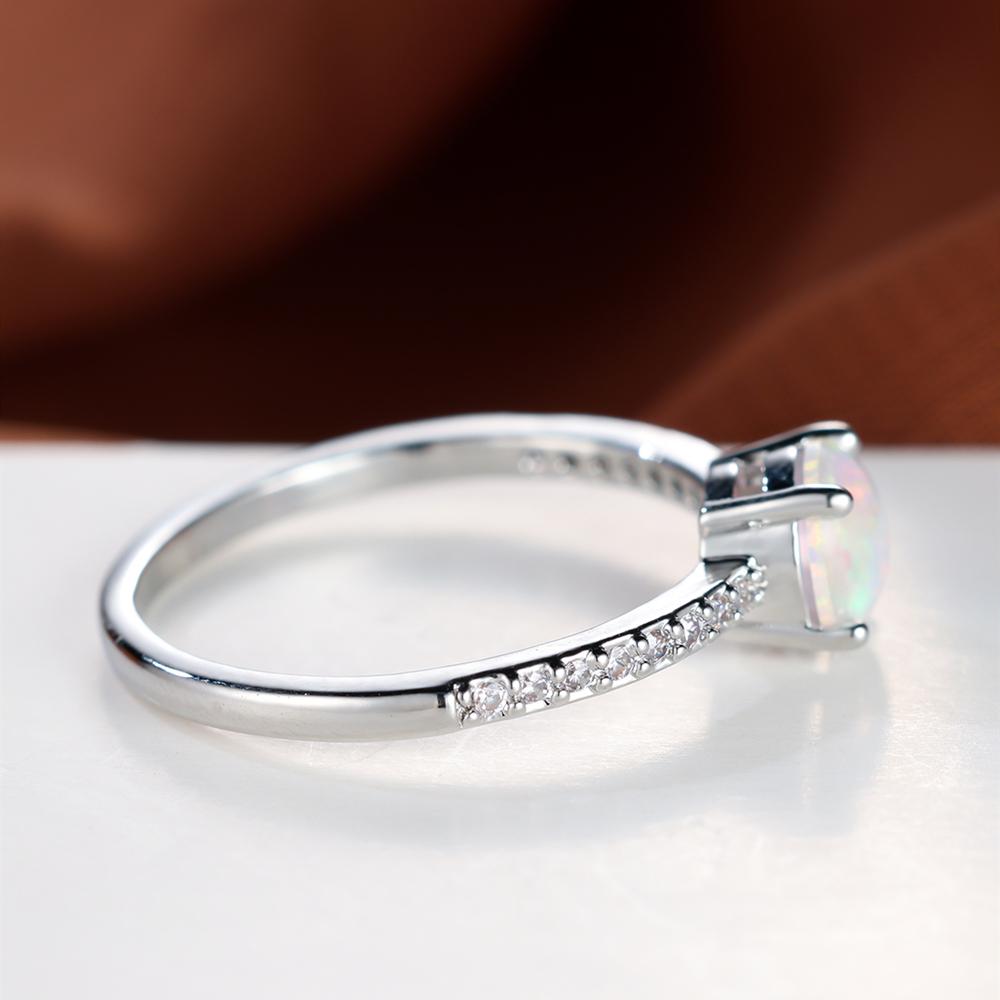 Silver Color Round Shiny Opal Finger Ring for Women Exquisite Charm Female Jewelry Fashion Accessories