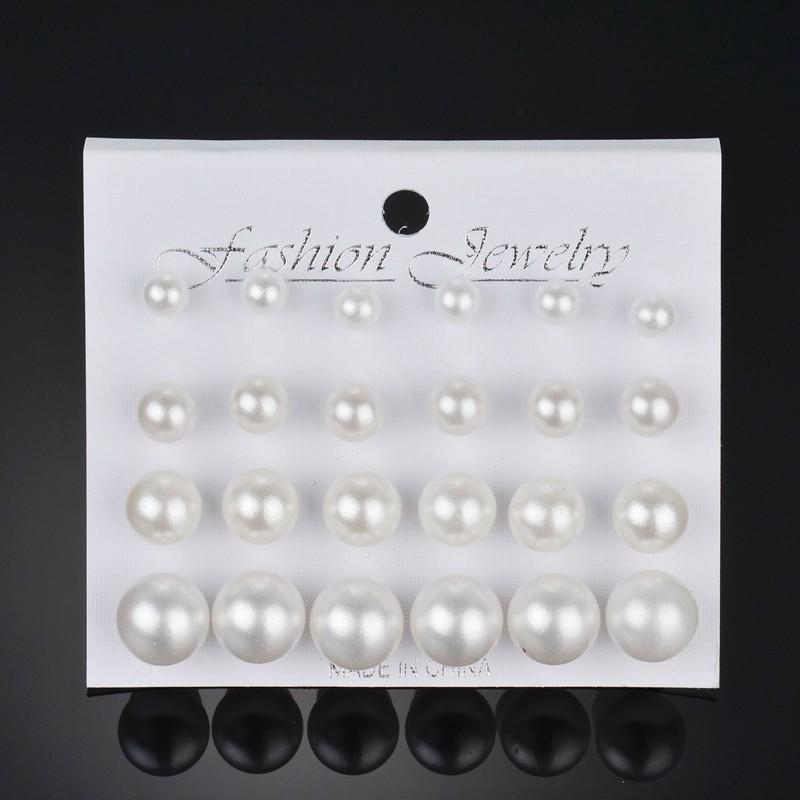 18 Pairs of Simple Imitation Pearl Earrings, Casual and Elegant Style, Lightweight, Women Wear Earrings for Daily Wear