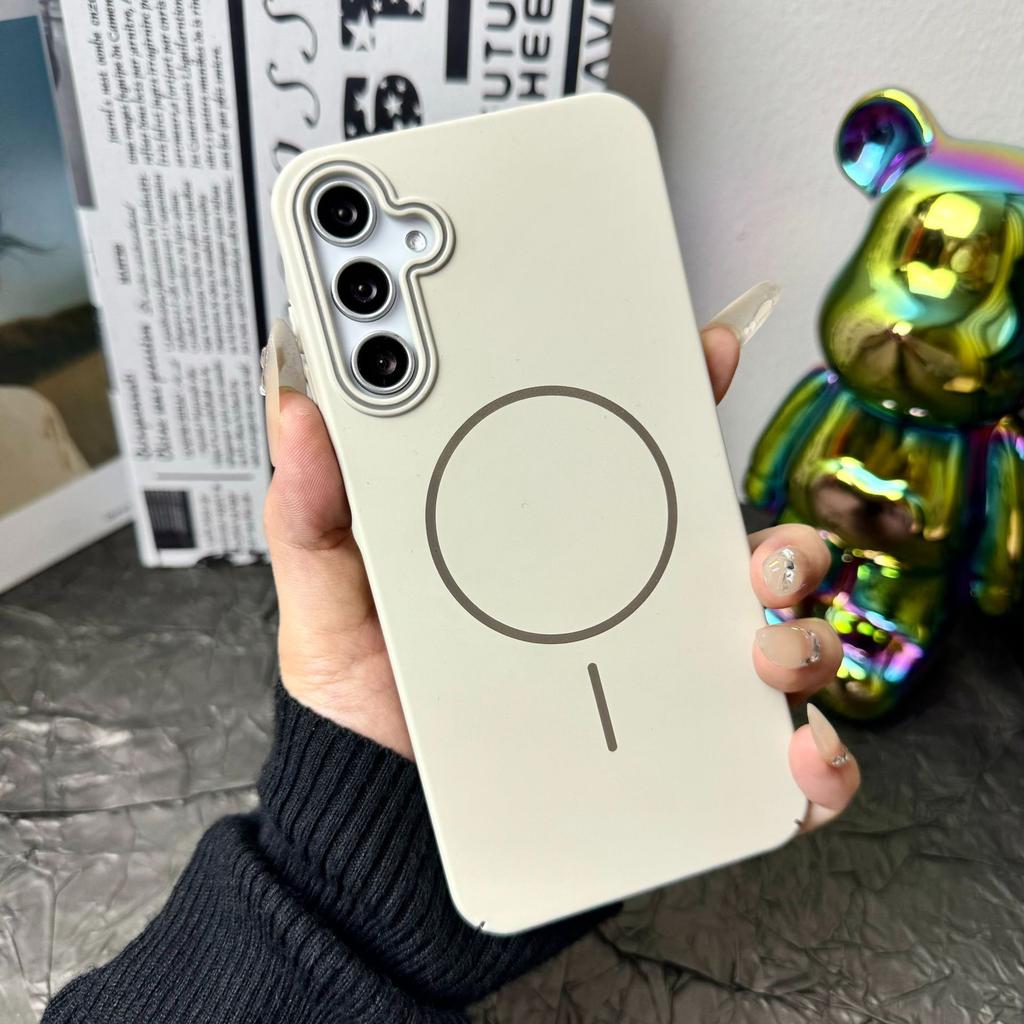 Soft and Thin Circles Are Suitable for Samsung S25 Ultra Skin Sensitive Magnetic Phone Case A56 Simple PC Color Matching A55 Protective Case