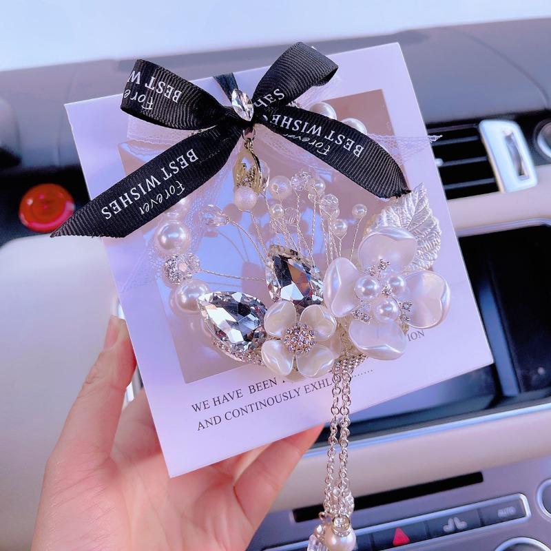 Four Leaf Clover Pearl Car Pendant Interior Rearview Mirror Hanging Decoration For Women