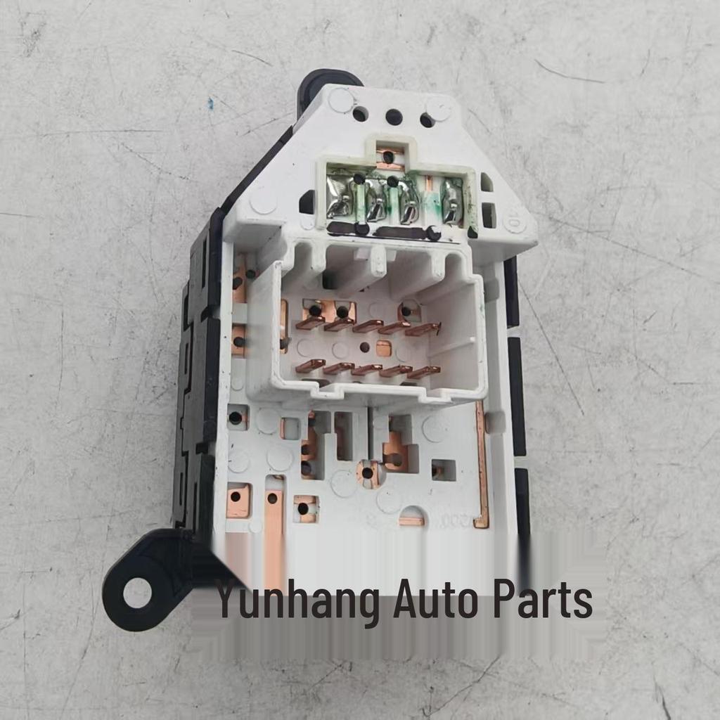 935732K500 совместим с переключателем регулировки зеркала заднего вида Hyundai Kia.