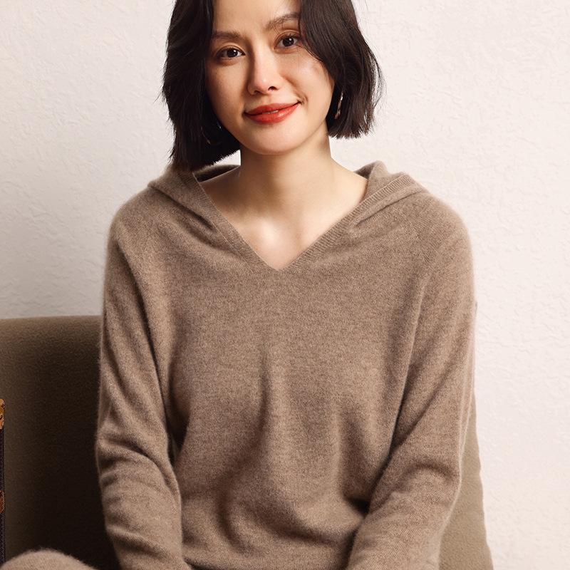Soft Hooded Cashmere Sweater for Women - 2026 Autumn/Winter Collection: Solid Color, Gentle Style, Loose Fit