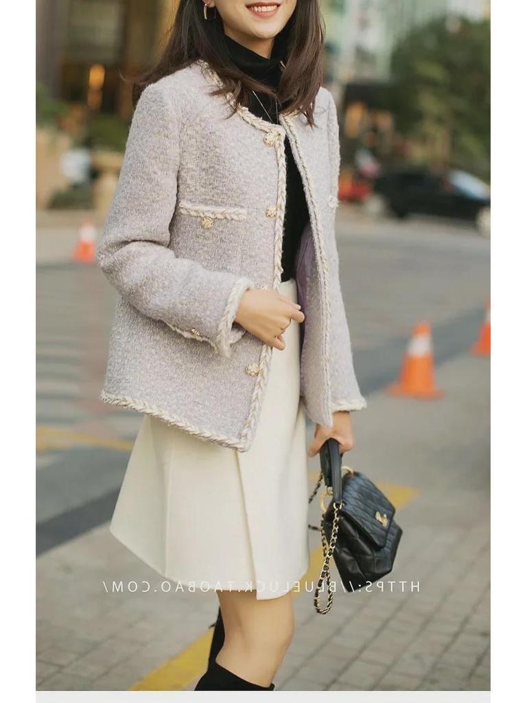 Маленький твидовый кардиган лавандово-фиолетового цвета: Женский бархат Plus, утолщенный, короткий стиль на осень/зиму 2024 г.