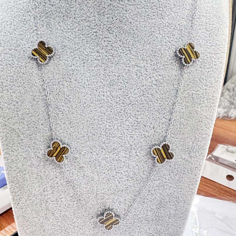 13MM Titanium Steel 5 Flowers Necklace Fashion Titanium Steel Four Leaf Clover Ladies Necklace