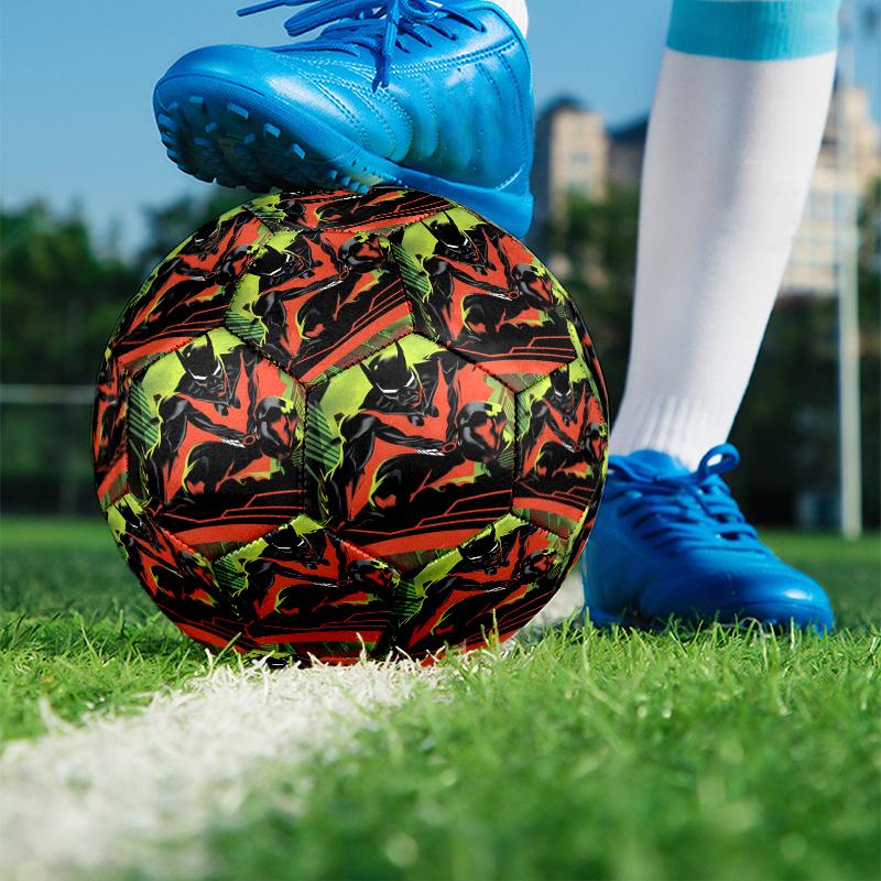 Batman Print Size 5 Soccer Ball, PU Wear Resistant Football for Match Training and Daily Practice, Birthday Gift for Soccer Fans