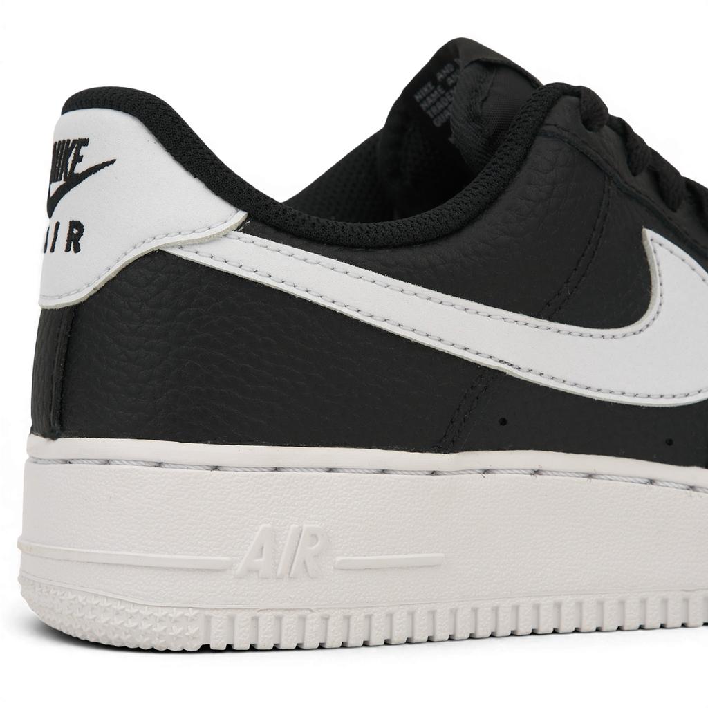 Nike Air Force 1 07 Черно-белые мужские кроссовки CT2302-002