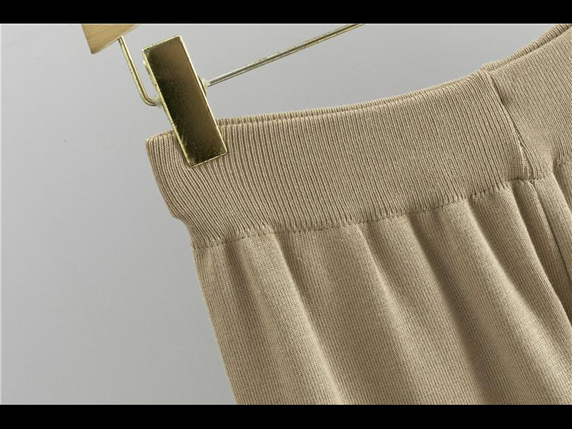 Женский вязаный костюм осень/зима: Комплект из двух предметов: свитер с длинными рукавами и широкие брюки с разрезами