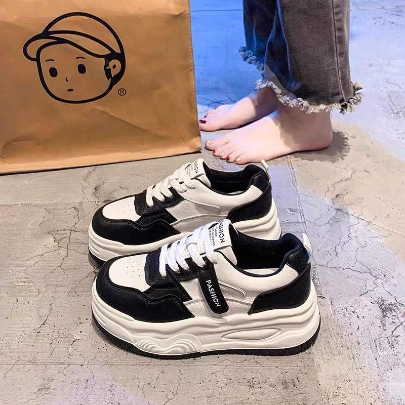 Женские туфли на толстой подошве, амортизирующие маффины, универсальные, для невысоких людей увеличивают рост и показывают рост, кеды