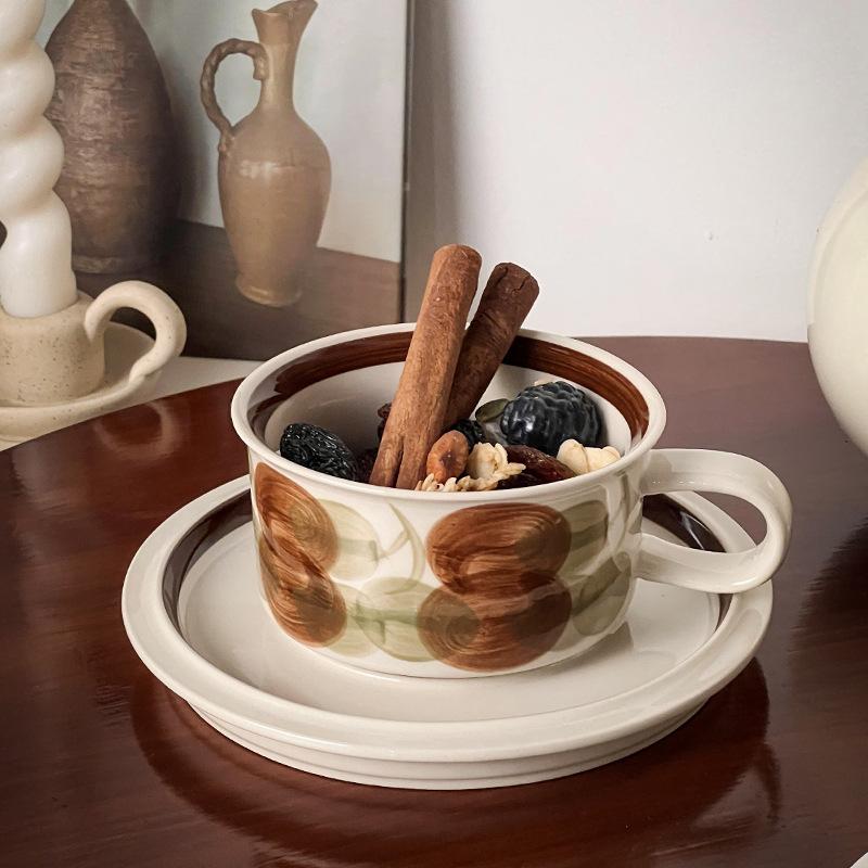 Винтажный расписанный вручную цветочный керамический набор кофейной чашки и блюдца с шасси финская средневековая чашка для латте высокой ценности