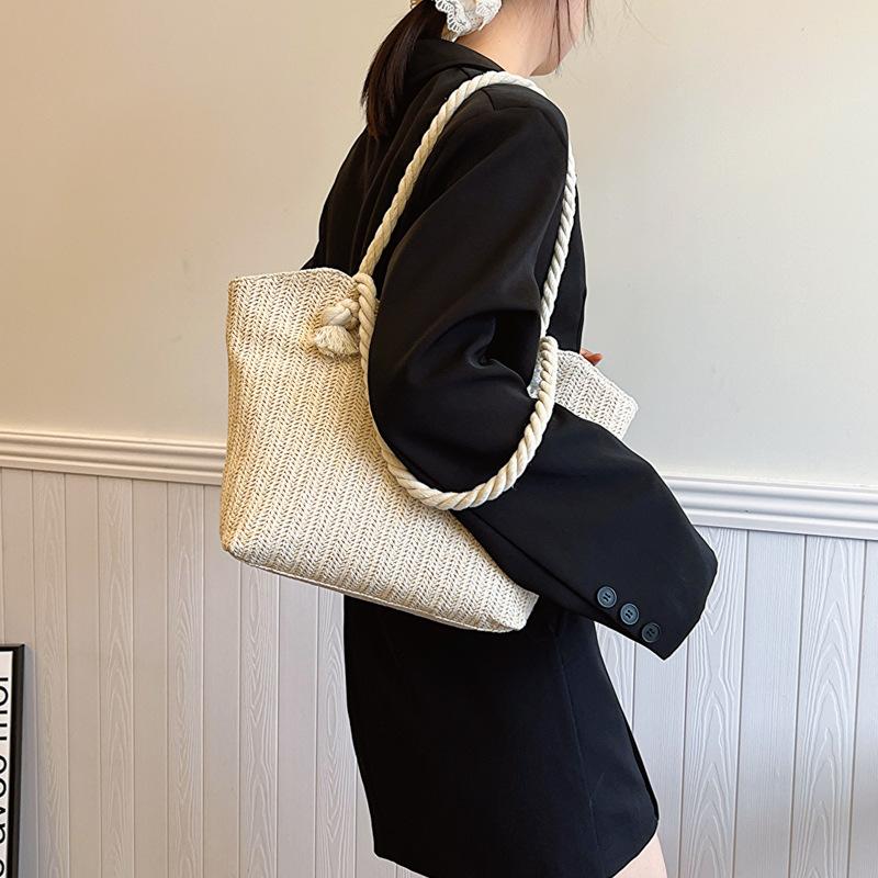 New Summer Straw Vacation Style Fashionable Large Capacity Female Student One-shoulder Handheld Casual French Tote Bag