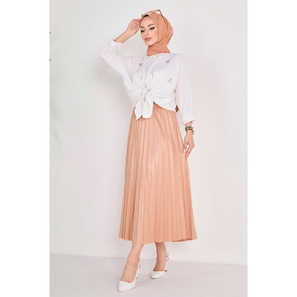 Однотонная женская черная плиссированная юбка среднего размера — 23036