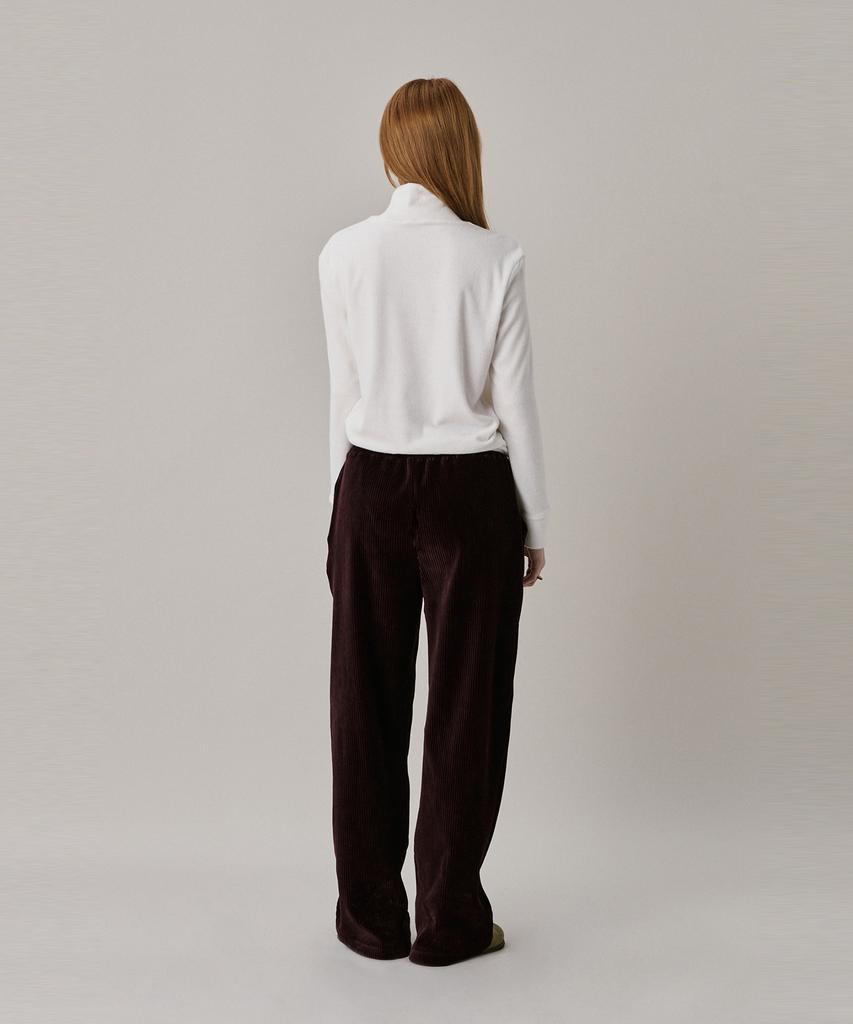 JUNEJUNE SPACE New Logo Basic Turtleneck T-Shirt_White