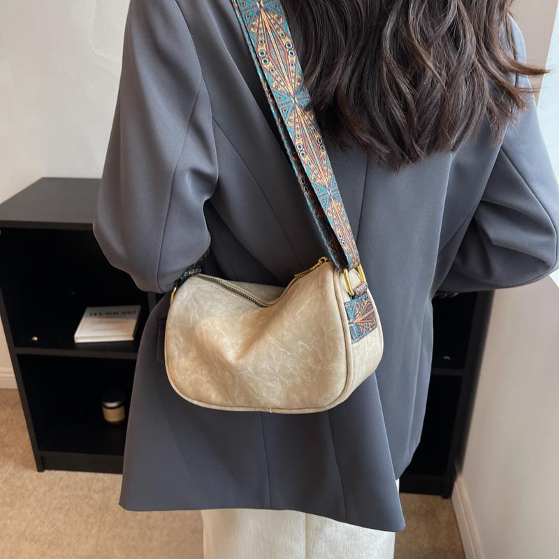 Summer Crossbody Bags for Women Vintage Fashion Trend Small Leather Design Pillow Shoulder Handbags and Purses CLE