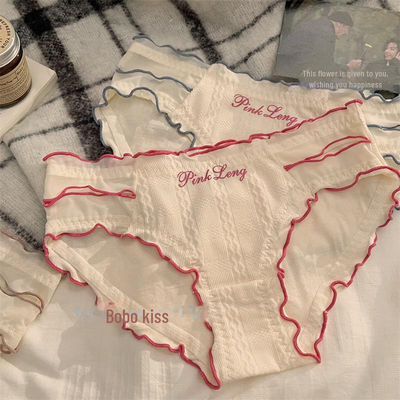 2024 Mid-Waist Japanese Style Sexy Briefs with Hollow Design and Pure Cotton Crotch