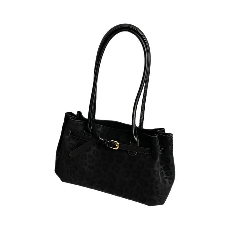 New Retro Tote Bag Large Capacity Women'S High-End Sense Niche Light Luxury Casual Shoulder Armpit Bag Versatile Women'S Bag