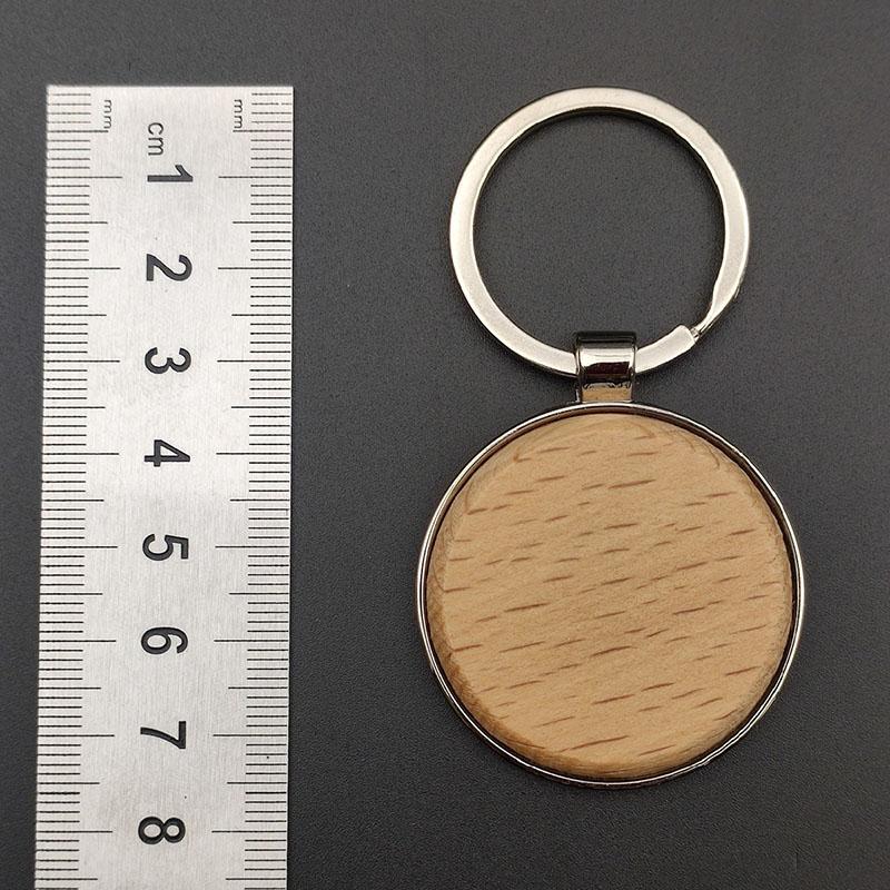 1pcs Minimalist Metal Wood Keychain Square Heart Shape Creative Car Key Ring for Men Women Unisex Accessory