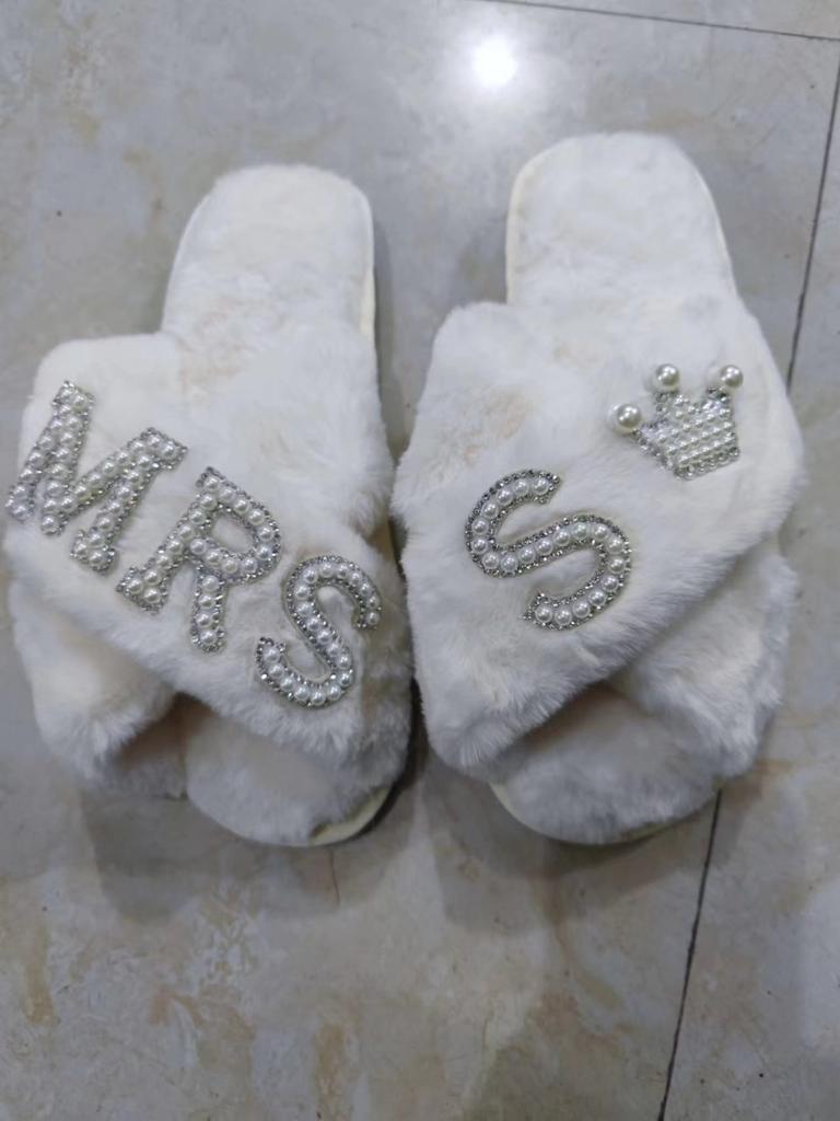 Plush Slippers for Women's Indoor Leisure Cross Plush Slippers Cotton Home Slippers Women Shoes Chanclas Mujer