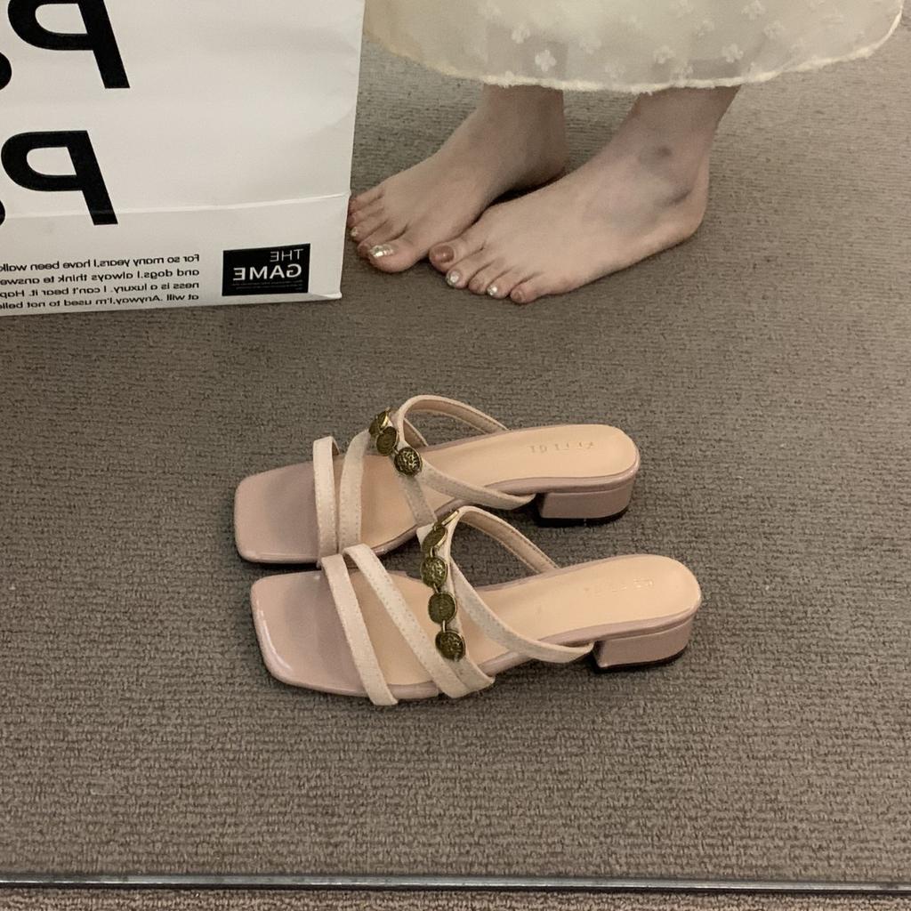 Нишевые шлепанцы на толстом каблуке, французские повседневные, для улицы, женская обувь, лето 2025, темпераментные сандалии для вечерней прохлады под юбку