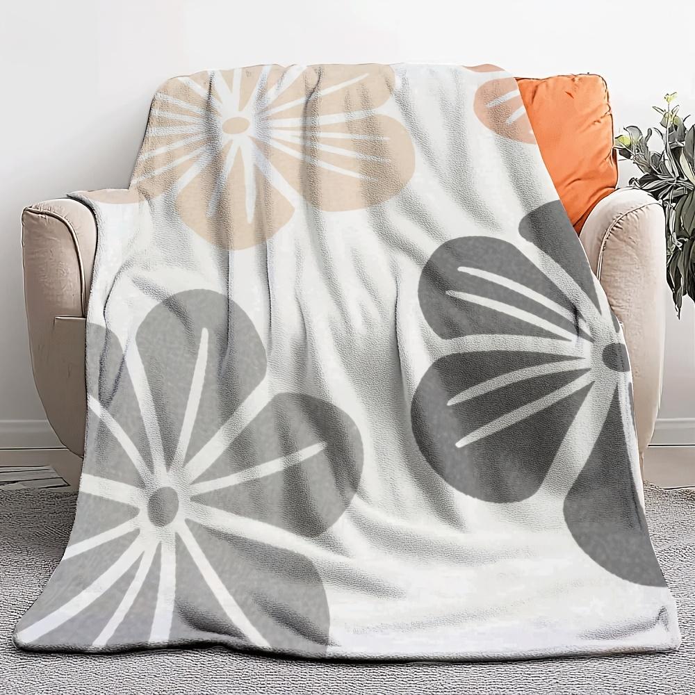 1pc Cozy & Cute Minimalist Floral Print Flannel Throw Blanket - Soft Lightweight All-Season, Beige & Gray Retro Design for Bed