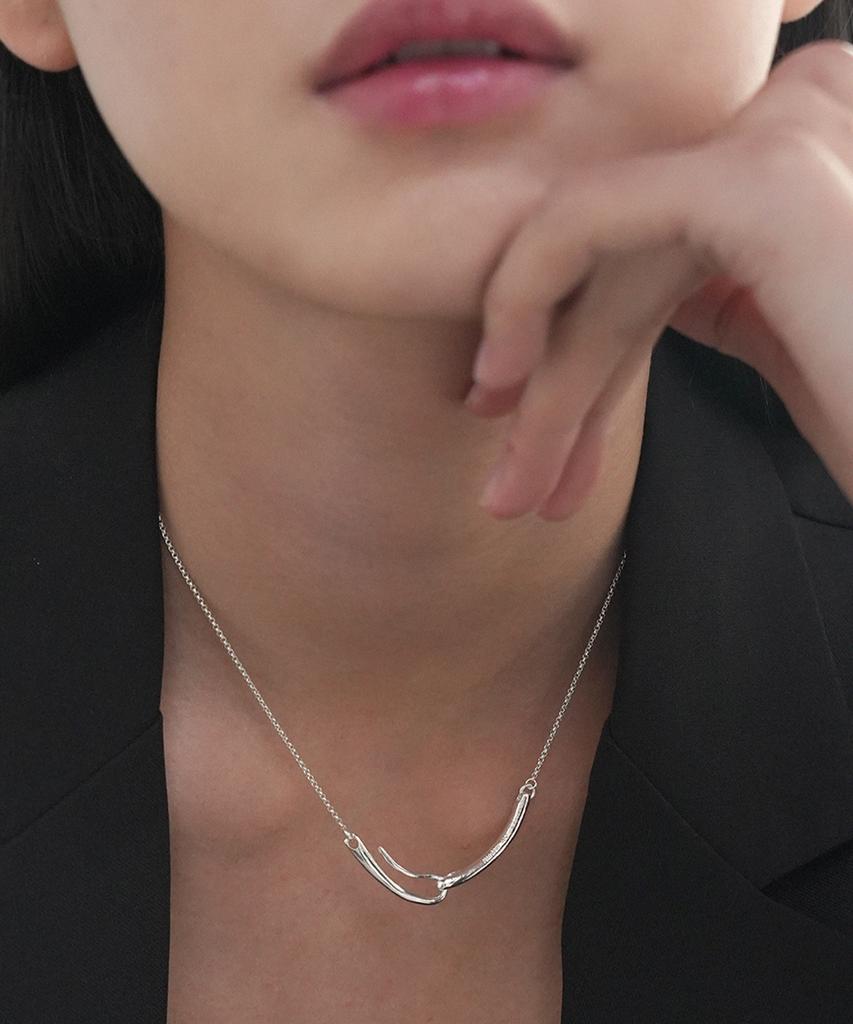 Reindeer Grotto Necklace 10