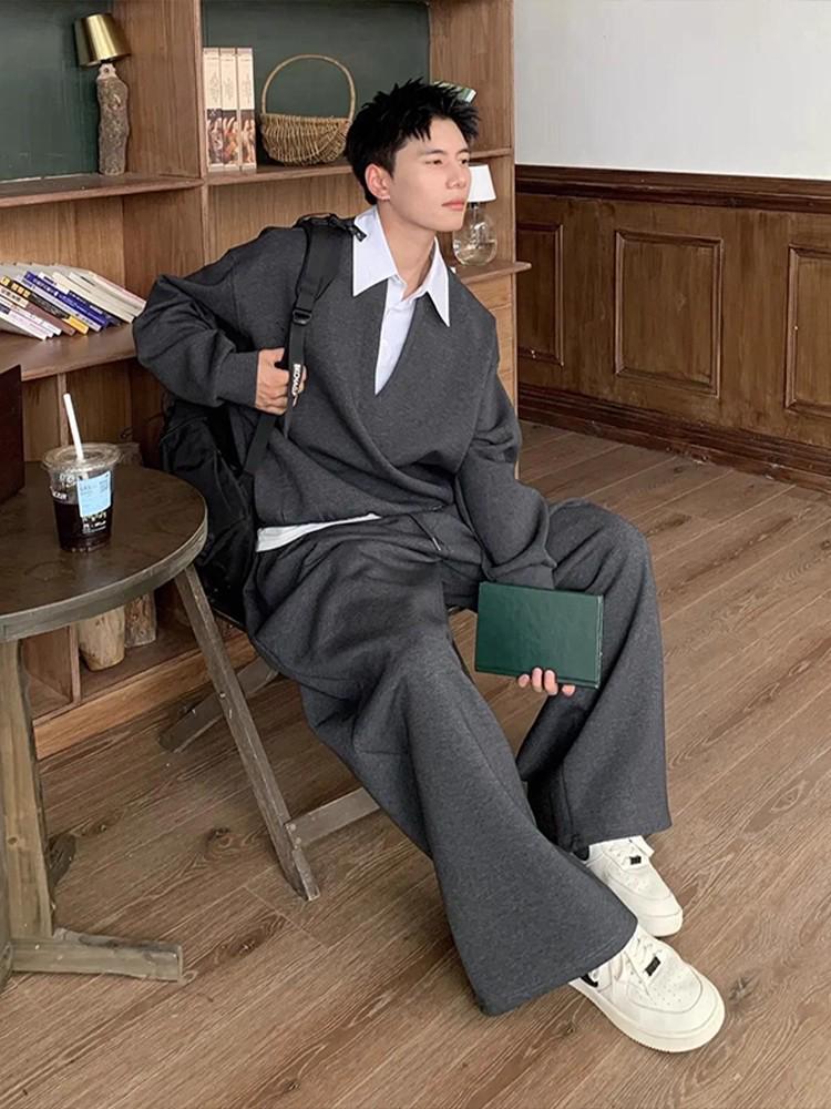 Модный мужской комплект из двух предметов: худи в стиле Old Money: Универсальный, Стильный и Премиальный для Осени/Зимы