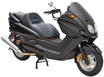 Aoshima Bunka Kyozaisha The Bike Series Yamaha SG03J Majesty C 2006 Пластиковая модель с кастомными деталями 1/12 № 27