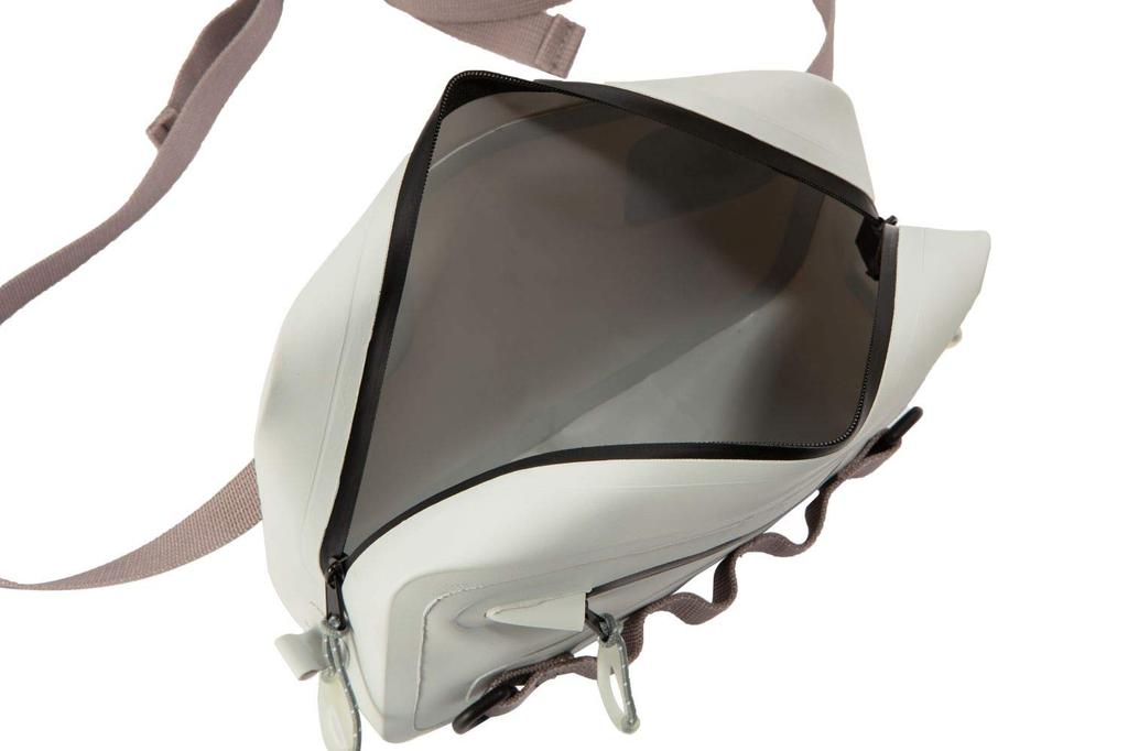 Abu Garcia Waterproof Sacoche Black