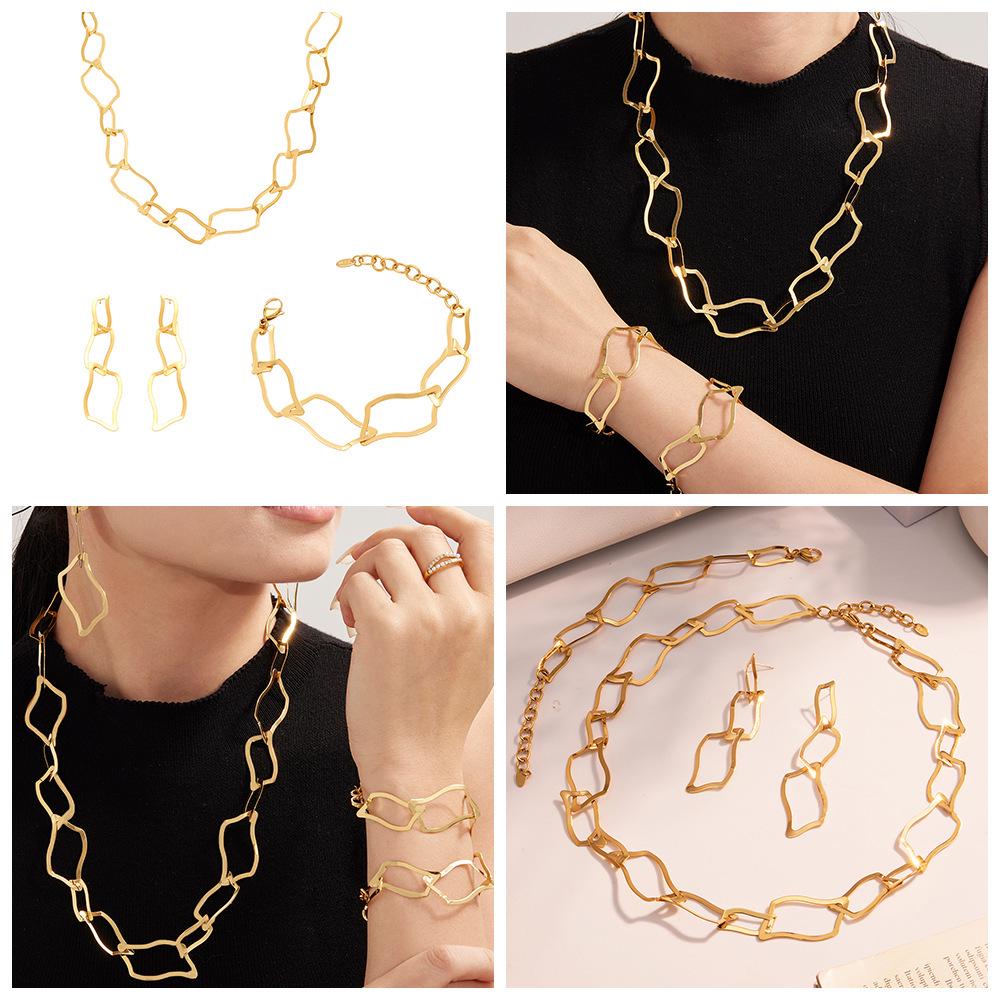 Oumika Позолоченный 18К Необычный Ювелирный Набор: Серьги, браслет и ожерелье из нержавеющей стали