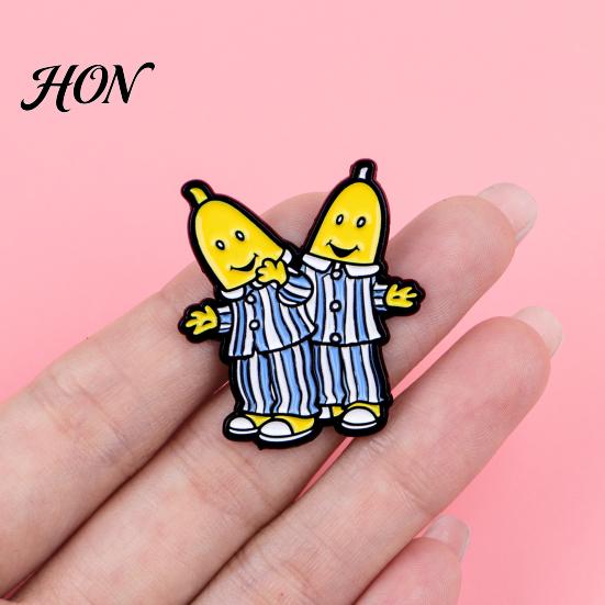 Rust-resistant Brooch Zinc Alloy Pin, Cartoon Banana Man Shape Lapel Enamel Vintage Style Pin Paint Badge with Anti-Slip Buckle Pins for Clothes Bags