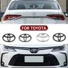 Для Toyota 2026 Новые колпаки на колеса Серия 3D логотипов автомобилей Передняя решетка радиатора Значок на капот Задний бампер Значок на багажник Для Toyota Cor
