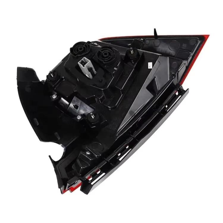 Volvo S90 2017-2020 Taillights: Models 31698712 & 31698713