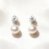 Элегантные серьги-пусеты из гипоаллергенного белого медного сплава с серебряными иглами S925 и жемчугом, украшенные одиночными бриллиантами
