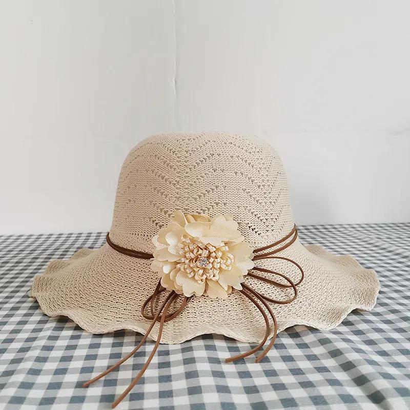 WTEMPO Solid Color Wide Brim Travel Beach Breathable Sun Hats Women's Spring Summer Foldable Sunscreen Hats with Flower