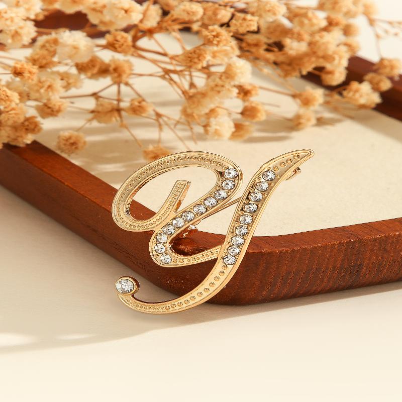 Женская брошь в виде буквы от A до Z, стразы, кристалл, золотистый цвет, английский алфавит, металлические значки, милая брошь, ювелирные аксессуары, подарок