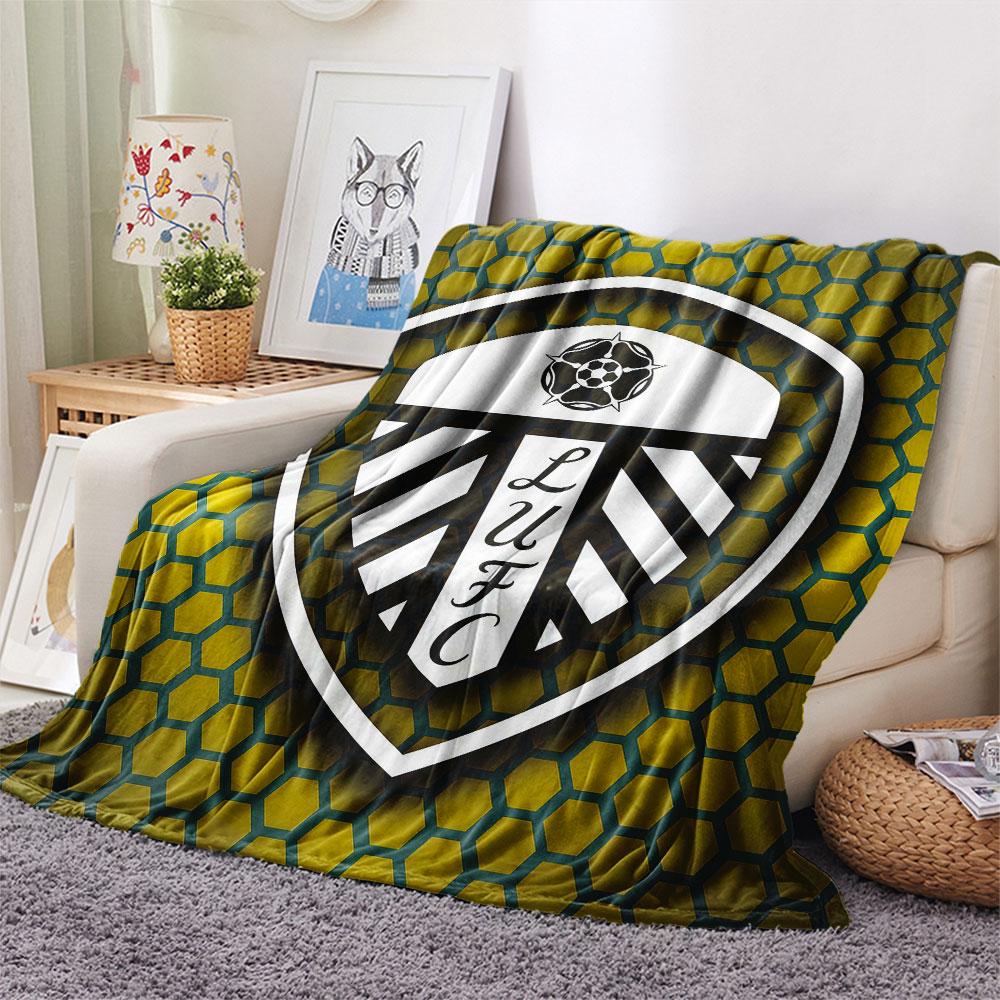 Whites logo Blanket, High quality Comfortable for All Seasons, Home Decor, Warmth and Comfort