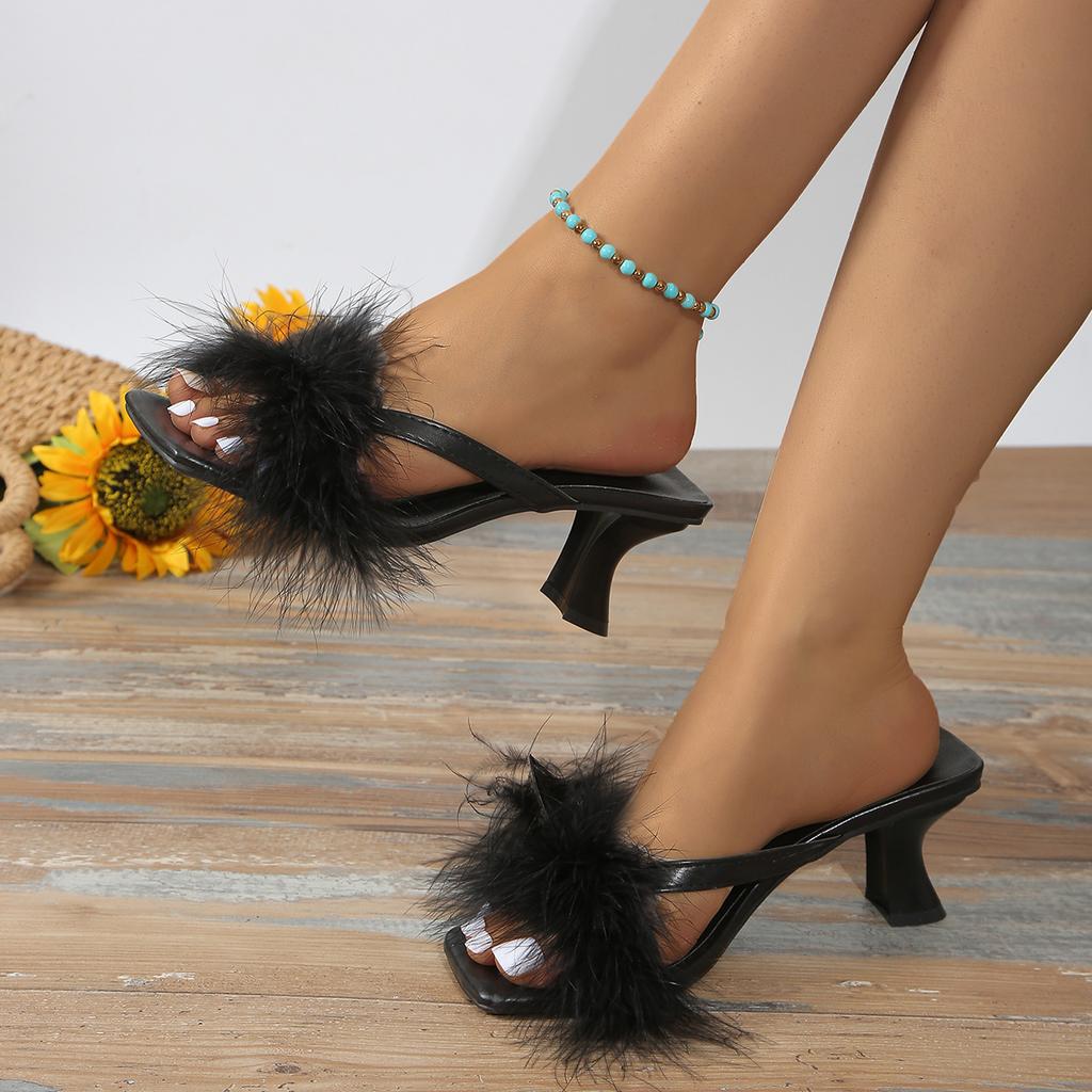 Сладкие тапочки для женщин Повседневные Странные туфли на среднем каблуке для женщин Модные Однотонные Меховые Кожаные Слипоны Летние тапочки Большого размера